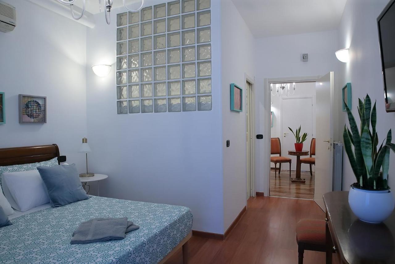 Savoia & Cavour _ Premium Signature _ Hotel Bari Bagian luar foto