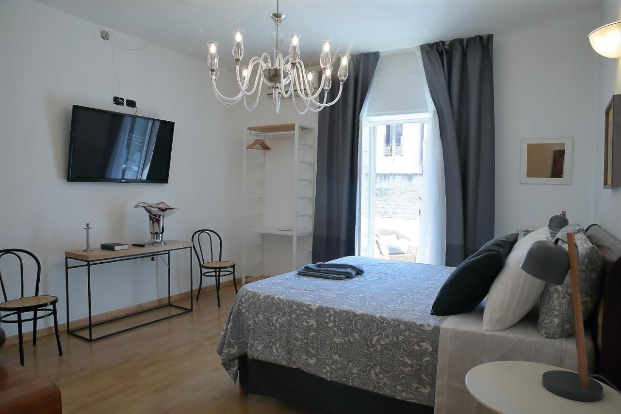 Savoia & Cavour _ Premium Signature _ Hotel Bari Bagian luar foto