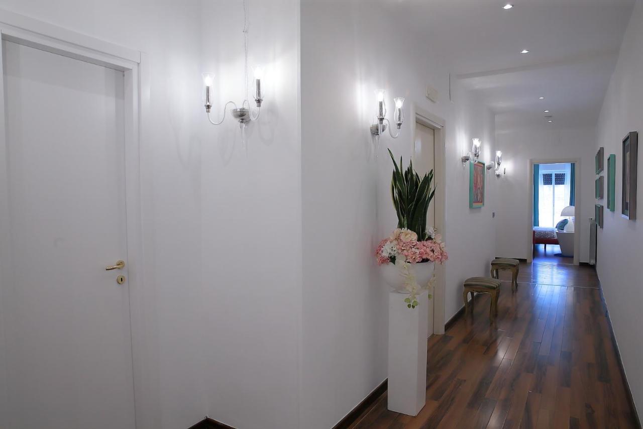 Savoia & Cavour _ Premium Signature _ Hotel Bari Bagian luar foto